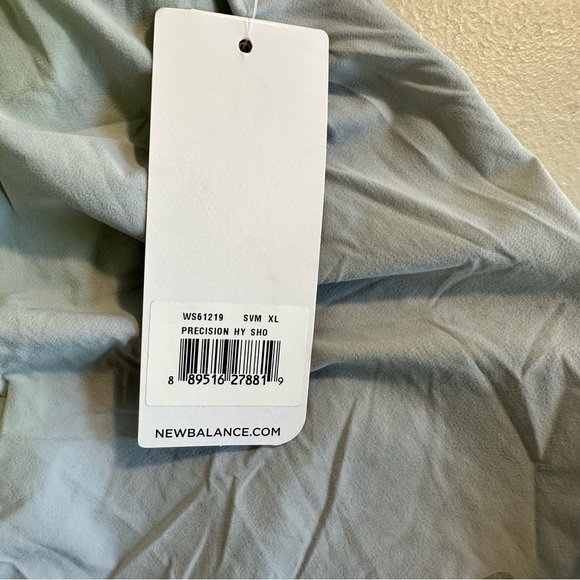 New Balance gray dry fit running shorts with panty Size XL Pocket In back - Picture 2 of 7